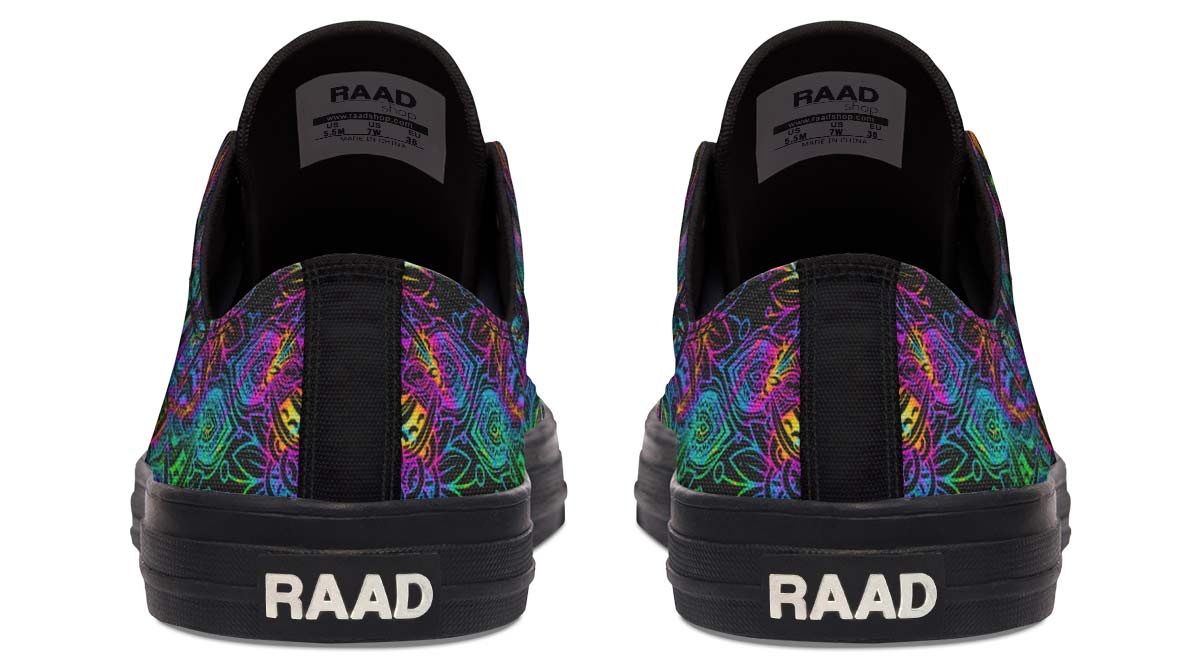 LOW TOPS SKULL PRINT DESIGN SHOES