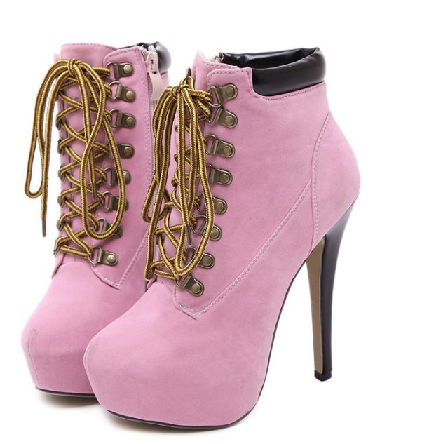LACES BOOTS