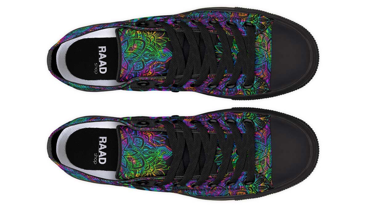 LOW TOPS SKULL PRINT DESIGN SHOES