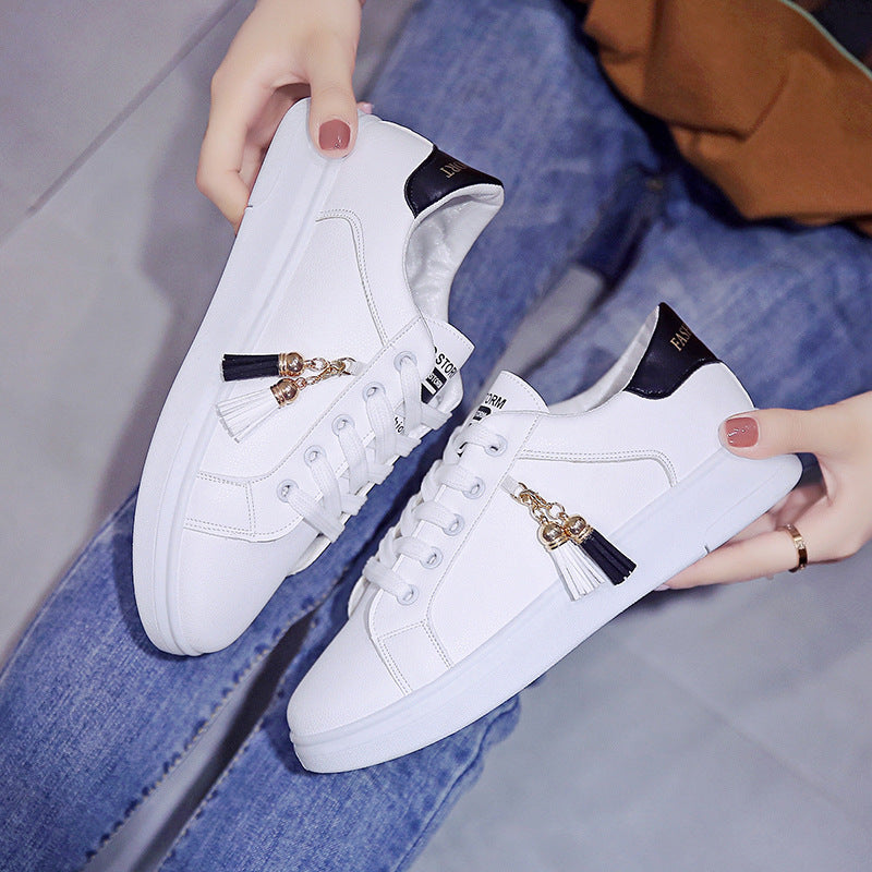 LOW-TOP SNEAKERS SNEAKER