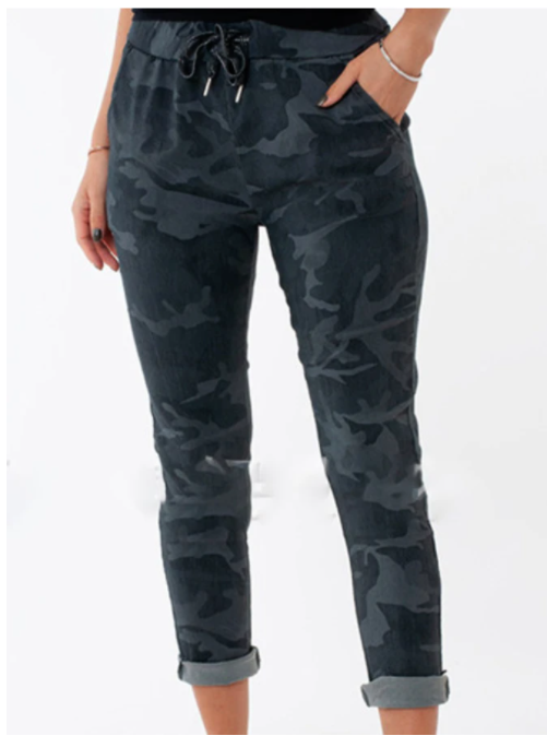PRINTED JOGGER PANTS