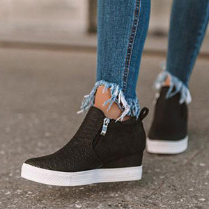 HEEL ZIPPER MID-TOP SNEAKER