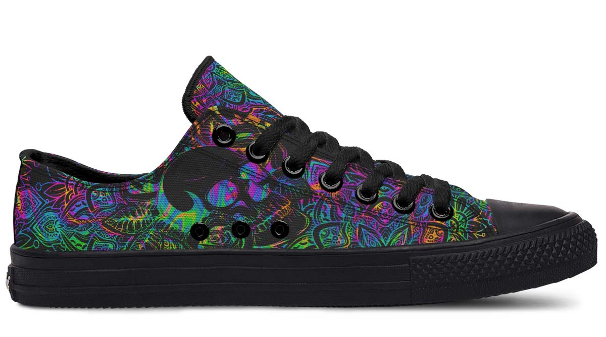 LOW TOPS SKULL PRINT DESIGN SHOES