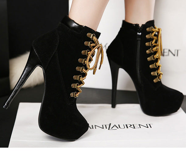 LACES BOOTS