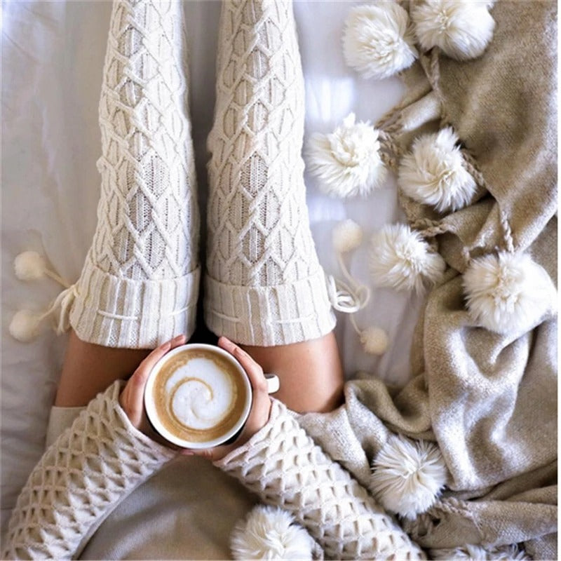 WOOLEN THIGH-HIGH STOCKINGS