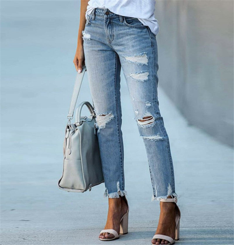 RIPPED STRAIGHT LEG JEANS