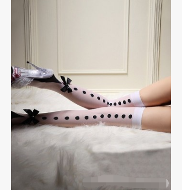 SHEER THIGH-HIGH SOCKS