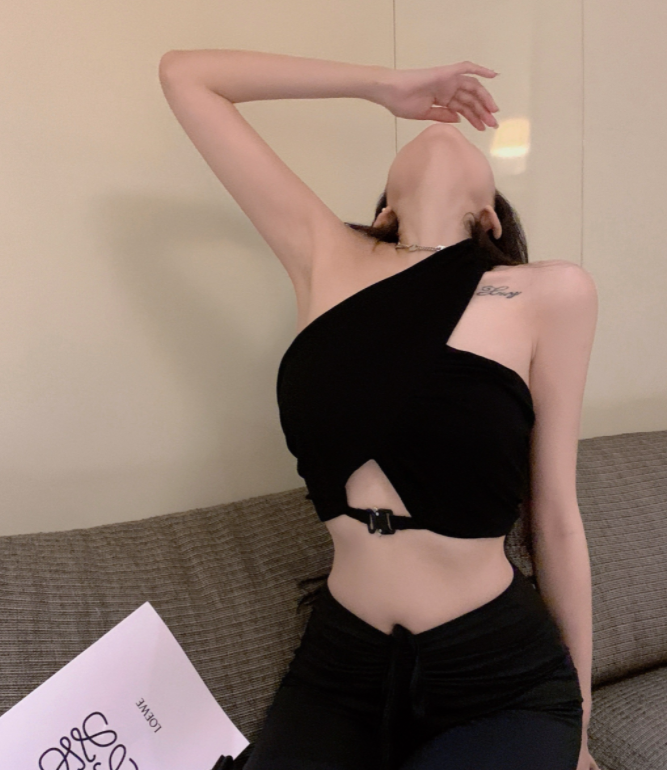 One-Shoulder Cut Out Crop Top
