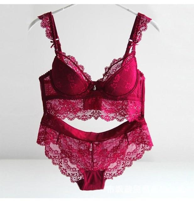 LACE TRIM PADDED BRA WITH MATCHING PANTY