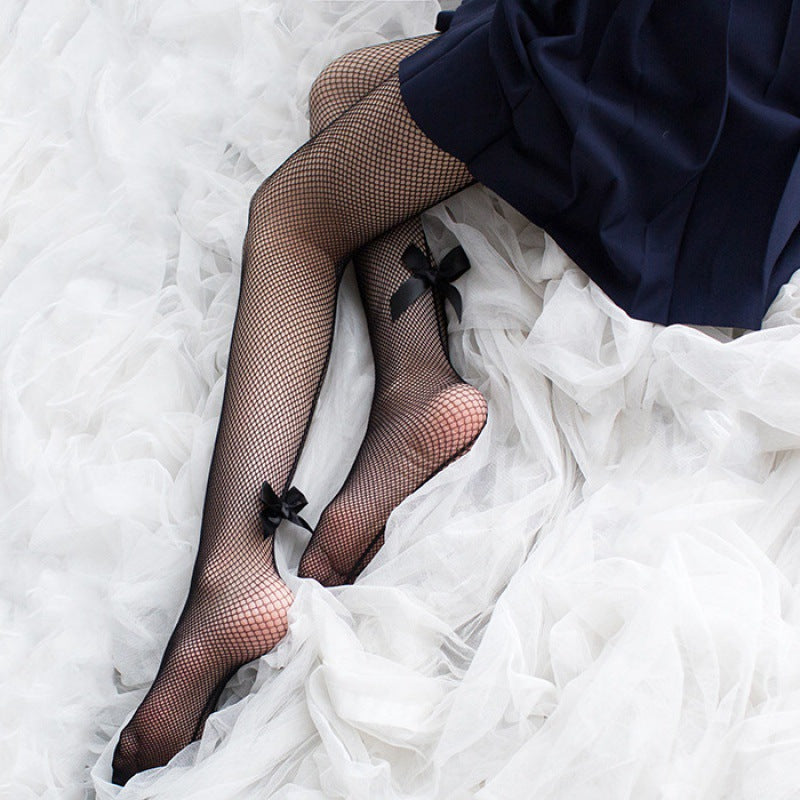 FISHNET SEAM STOCKINGS