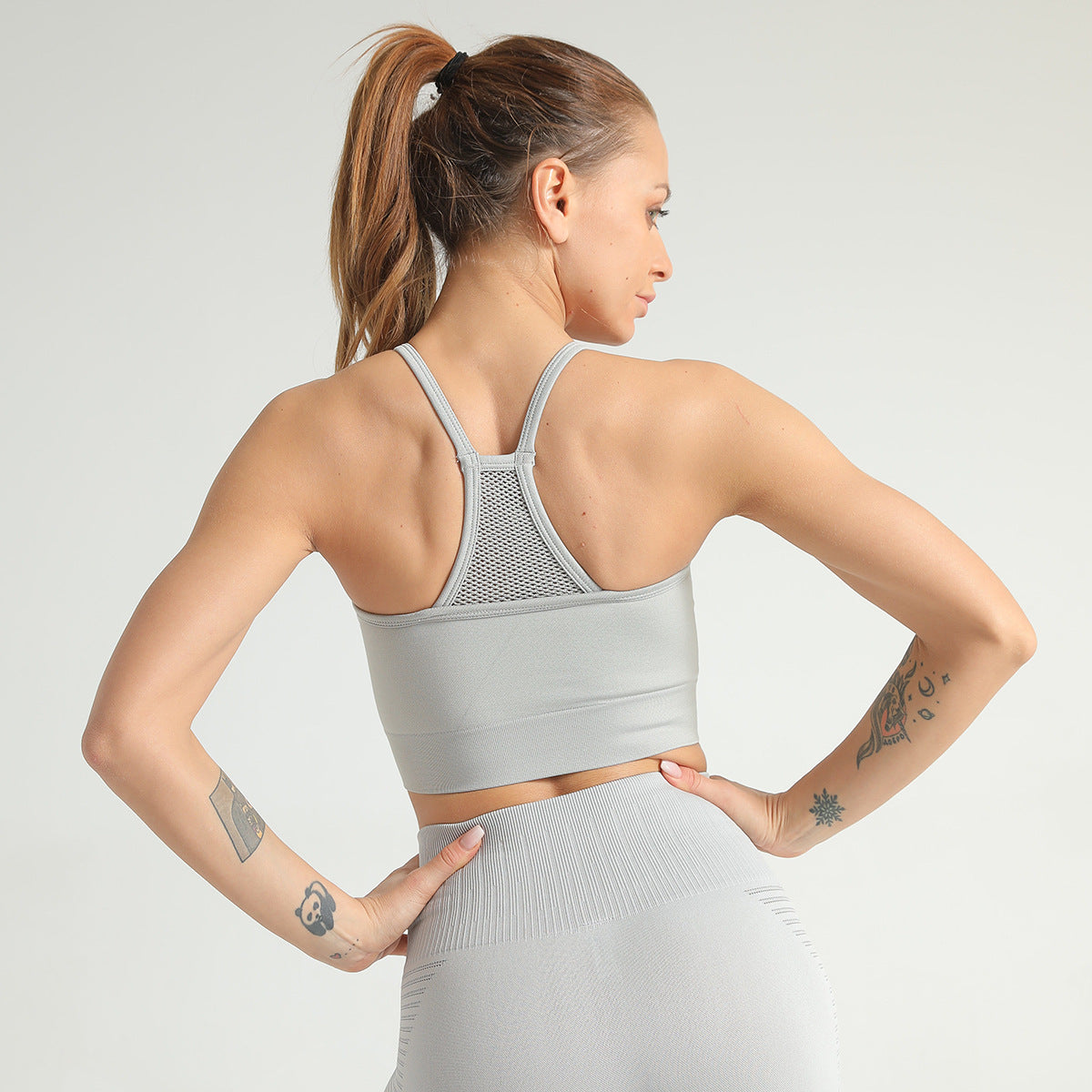 BREATHABLE HIGH-WAIST LEGGING