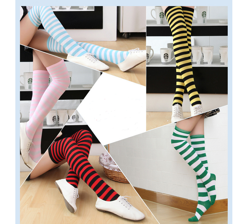 THIGH-HIGH SOCKS