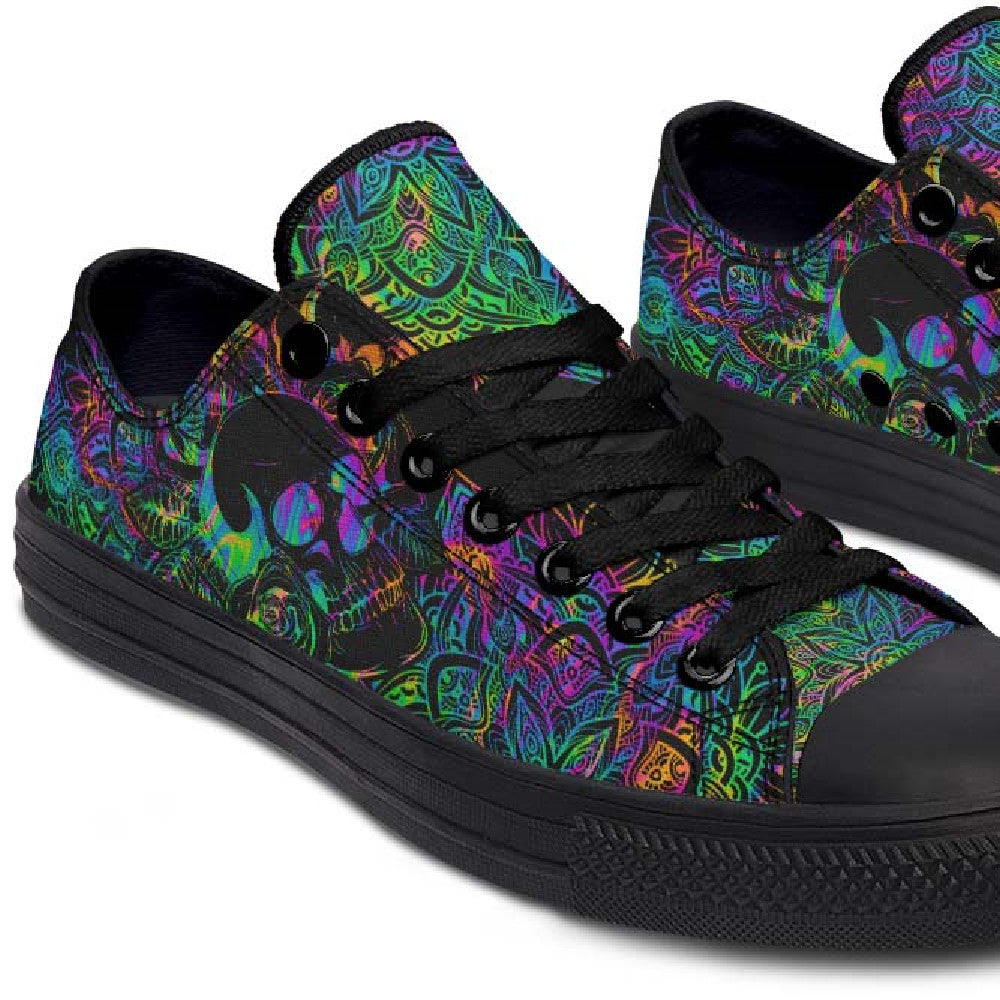LOW TOPS SKULL PRINT DESIGN SHOES