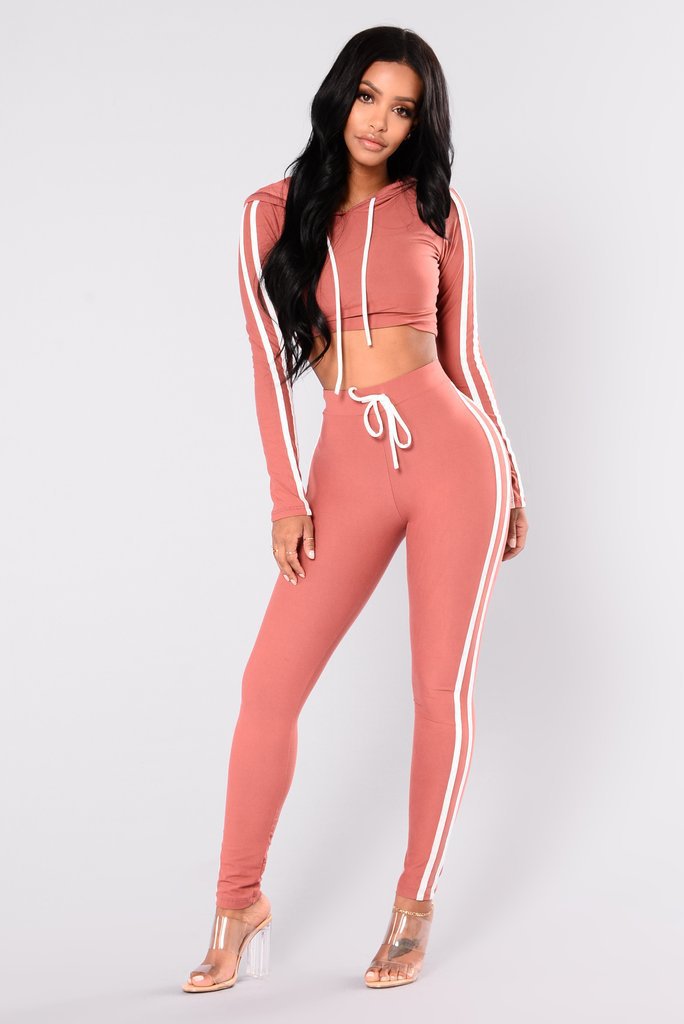 LONG SLEEVE CROPPED HOODIE WITH SKINNY PANTS