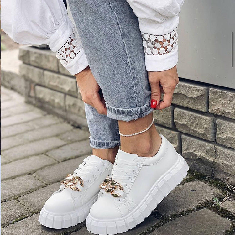 THICK SOLE LOW-TOP SNEAKER