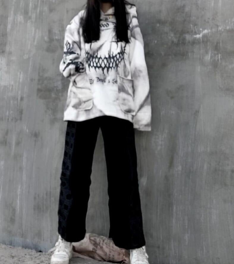 OVERSIZE PATCHWORK PRINTED SWEATSHIRT