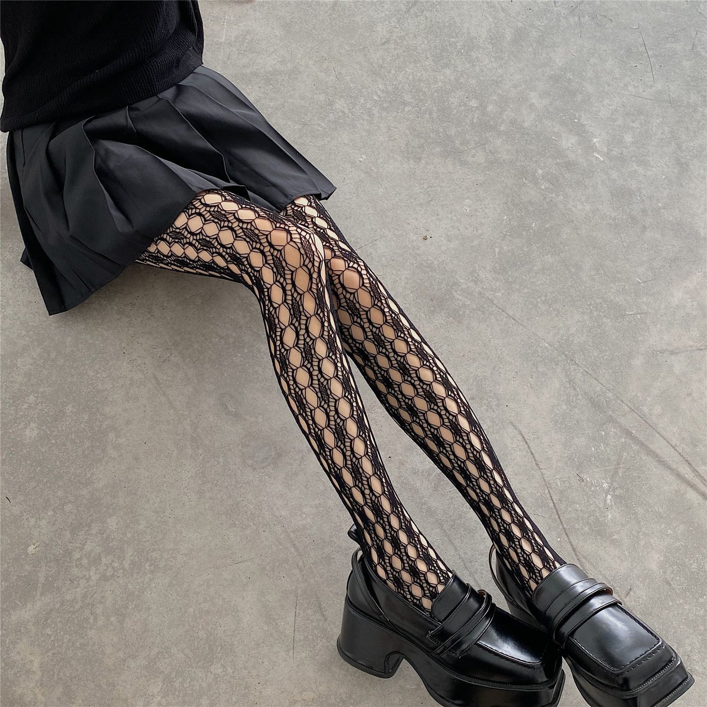 LACE SHEER STOCKINGS