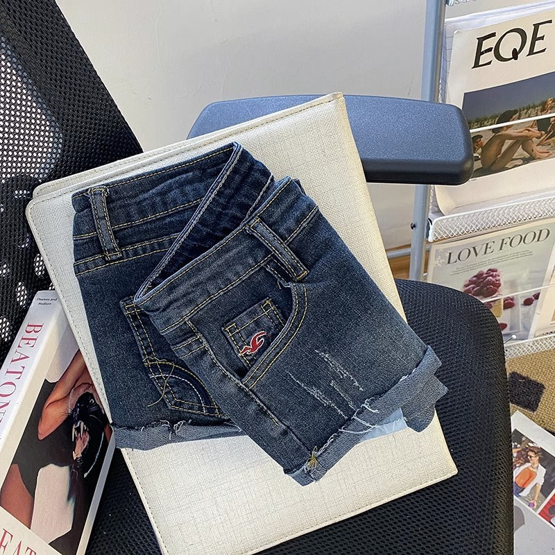 Low Waist Curling Denim Shorts