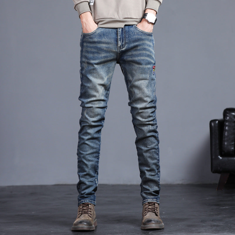 STRAIGHT FIT JEANS