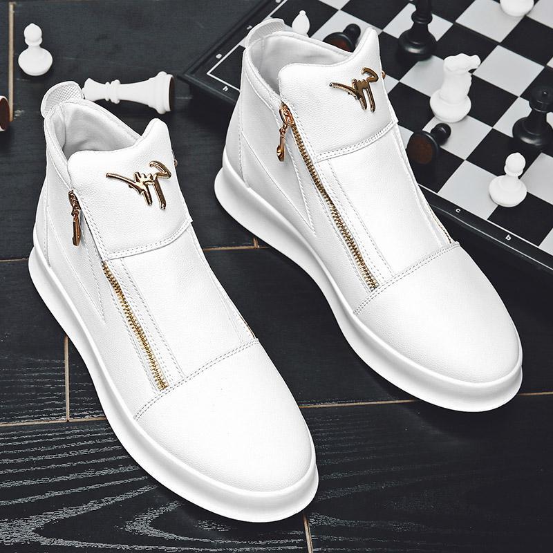 DESIGNER SNEAKERS